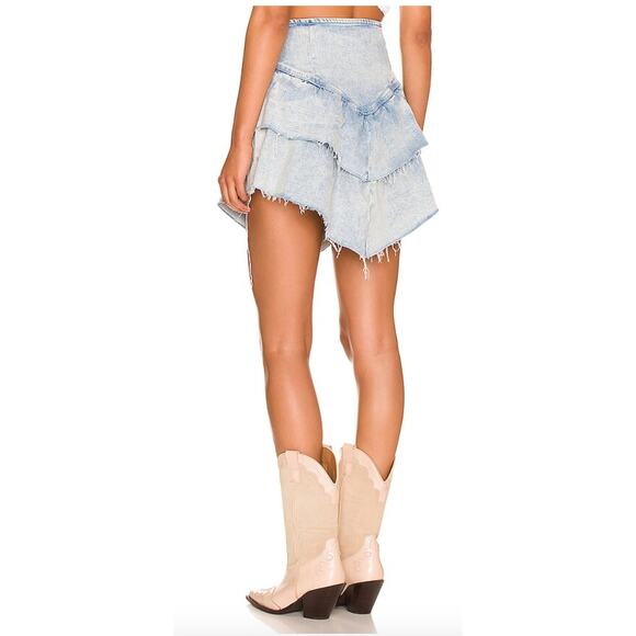 MOTHER‎ The Ruffle Mini Raw Edge Skirt in Action Shot Size 31 - Picture 4 of 11